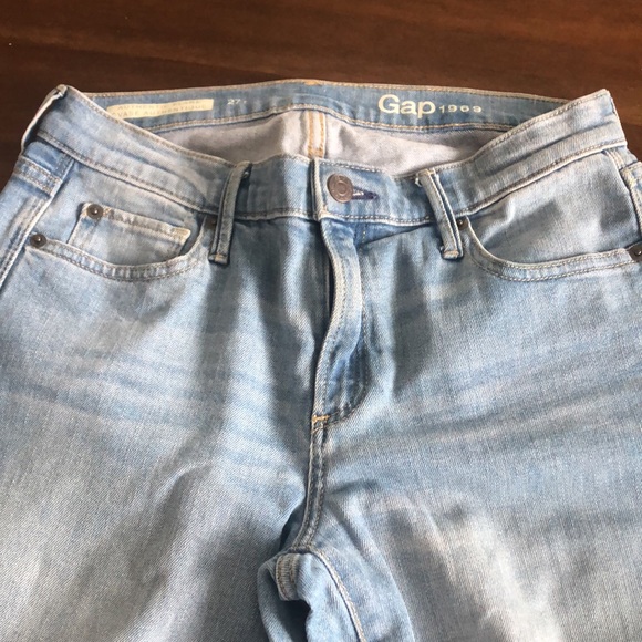 NWOT GAP | 1969 flare denim - Picture 3 of 5